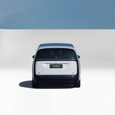 5.5s Tiempo de aceleración a 100km Lixiang Mega L7 L8 L9 de MPV superior de mediano para familias grandes