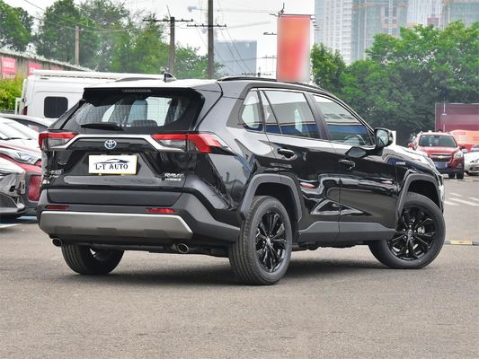Toyota RAV4 2023 SUV de 5 puertas y 5 asientos con par máximo de 221 N-m y diseño elegante