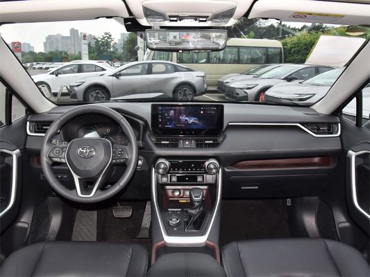 Toyota RAV4 2023 SUV de 5 puertas y 5 asientos con par máximo de 221 N-m y diseño elegante