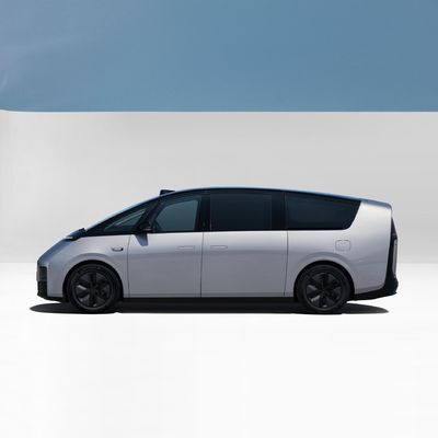 Lixiang Mega 7 asientos MPV 4WD Carro eléctrico puro con 400kW potencia máxima 5350x1965x1850