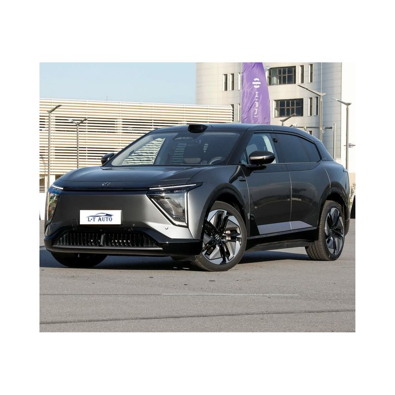SUV de 5 puertas y 5 asientos con capacidad de batería de 115 kWh y alcance de 810 km