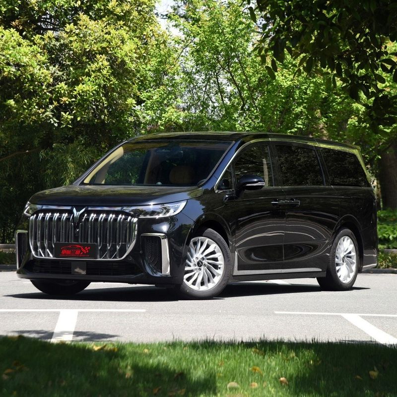 2024 Dongfeng Mercado Final Lantu Dreamer MPV Vehículo eléctrico de 7 asientos alcance de 475 km Potencia