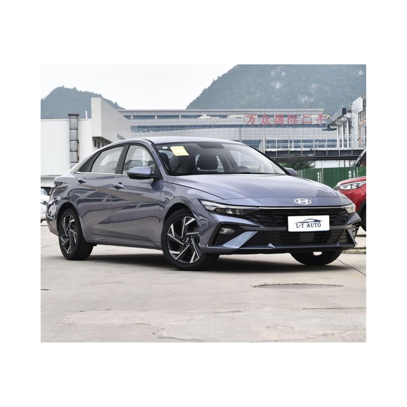 Hyundai Auto Gasoline Car Speed Sports Sedan con sistema de freno de disco delantero trasero